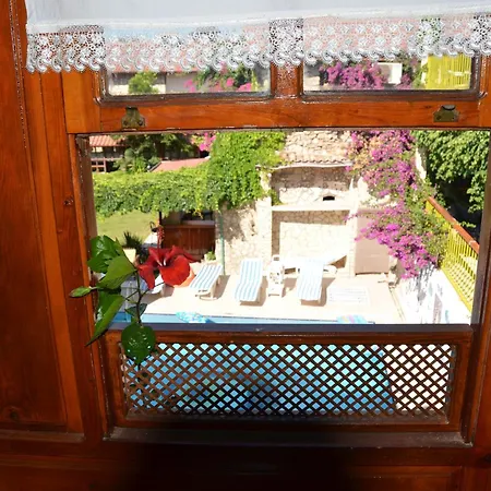 Hotel Lale Park 2*