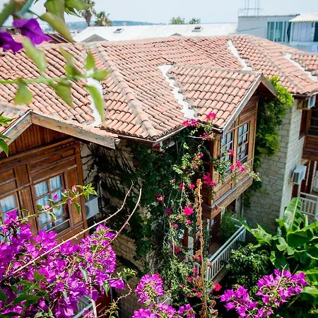 Lale Park Hotel