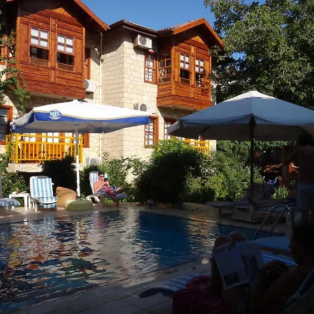 Hotel Lale Park 2*